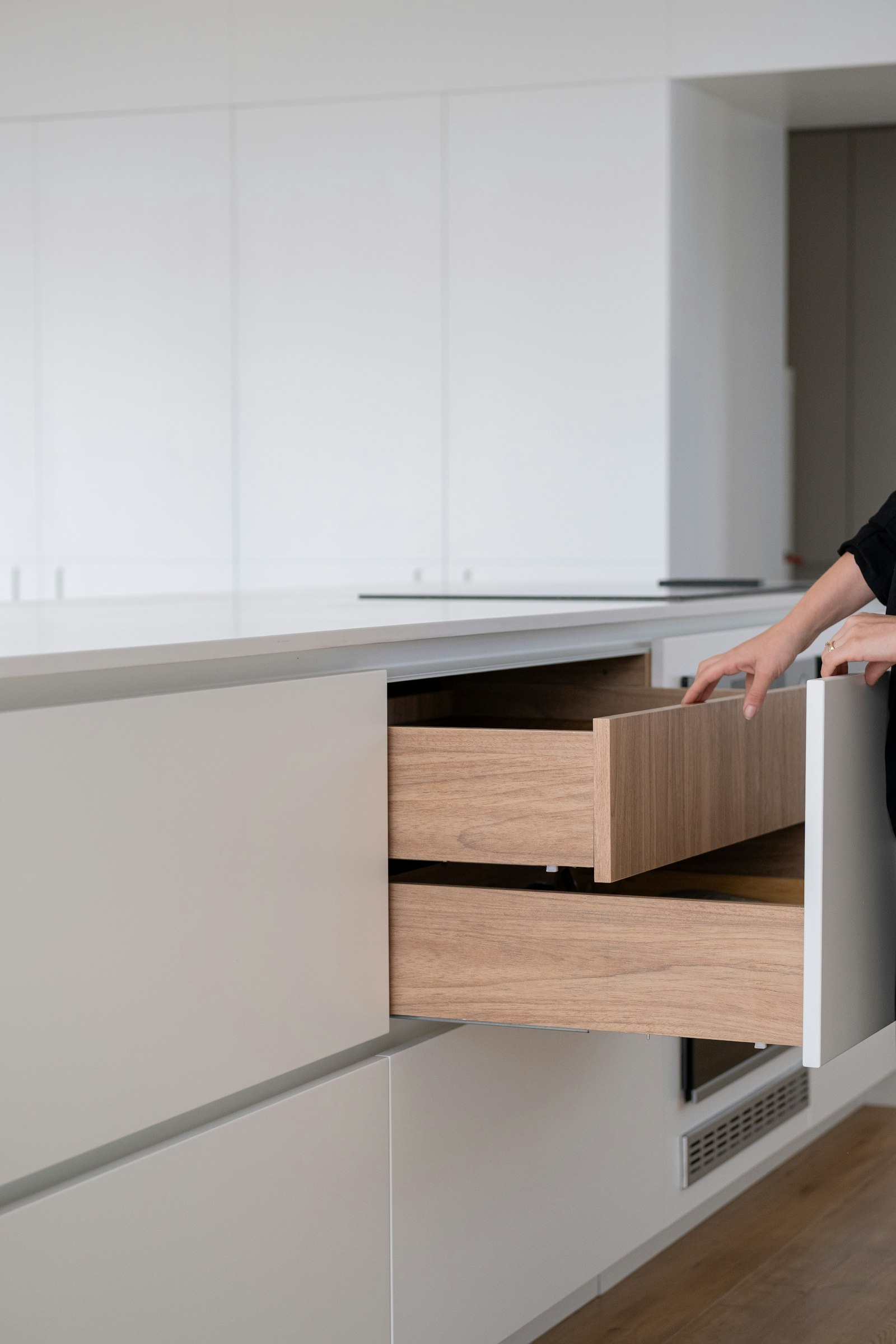 Innovative furniture hardware